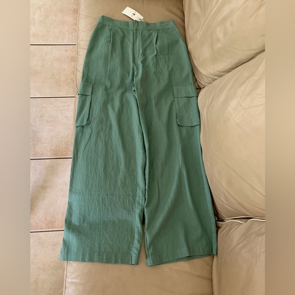 7 FOR ALL MANKIND Linen Blend Wide
Leg Cargo Pants - Picture 4 of 15